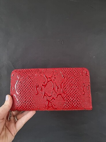  Beden kırmızı Renk Guess cüzdan