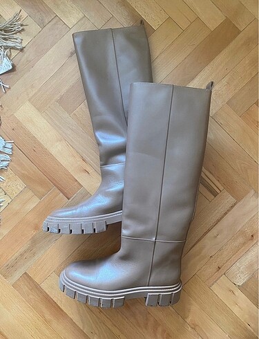 38 Beden Massimo dutti cizme