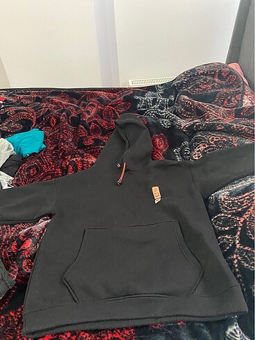 Siyah polarlı sweat