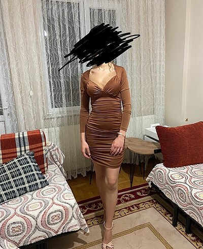 Kahverengi şık elbise