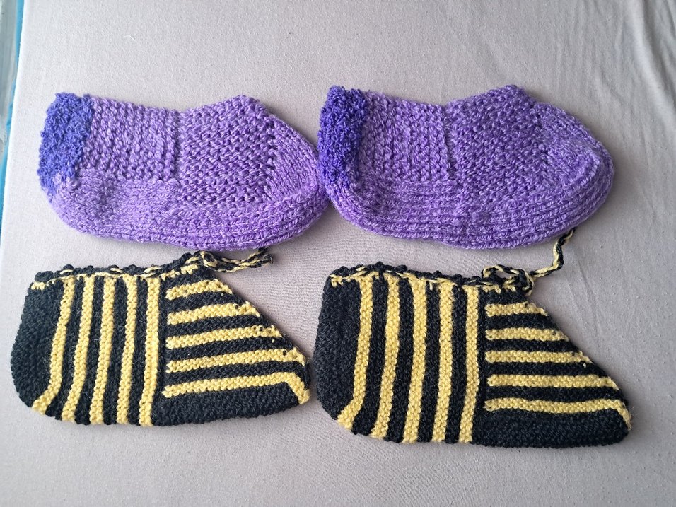 Mor ve Sarı Siyahlı Patik - Görsel 2