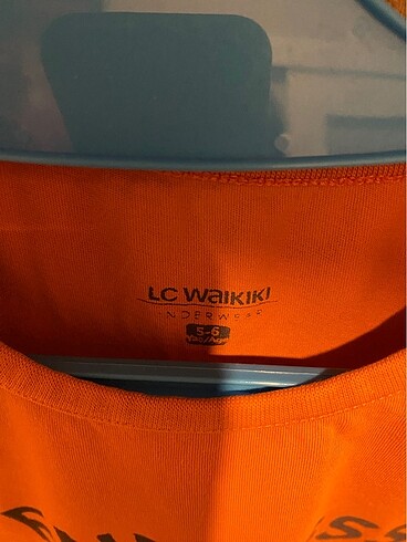 5 Yaş Beden Lcw 5-6 yaş pijama takımı