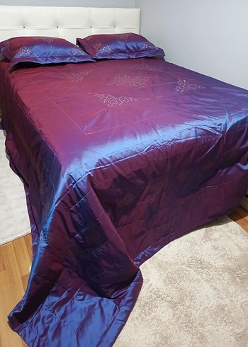 İşlemeli Parlak Mor Yatak Örtüsü - Görsel 11