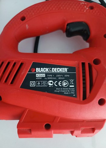 Beden Renk Black & Decker Kırmızı Dekupaj Testere
