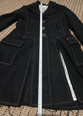 Düğmeli Siyah Kadın Kaban - Görsel 4