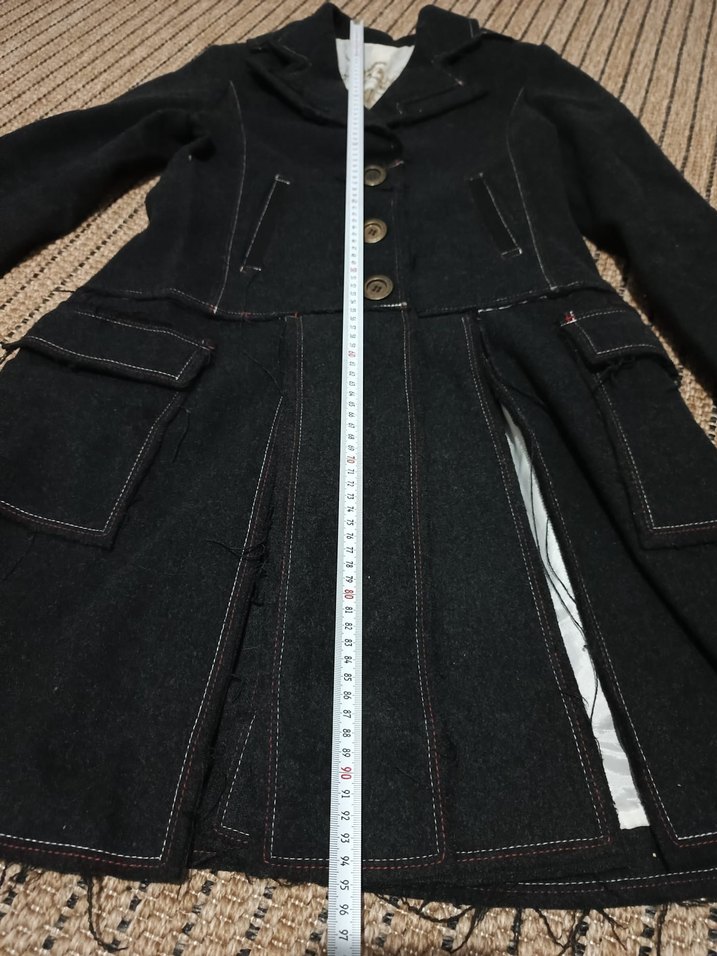 Düğmeli Siyah Kadın Kaban - Görsel 4