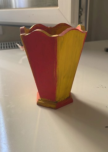 Kırmızı ve sarı renkli dekoratif vazo - Görsel 3