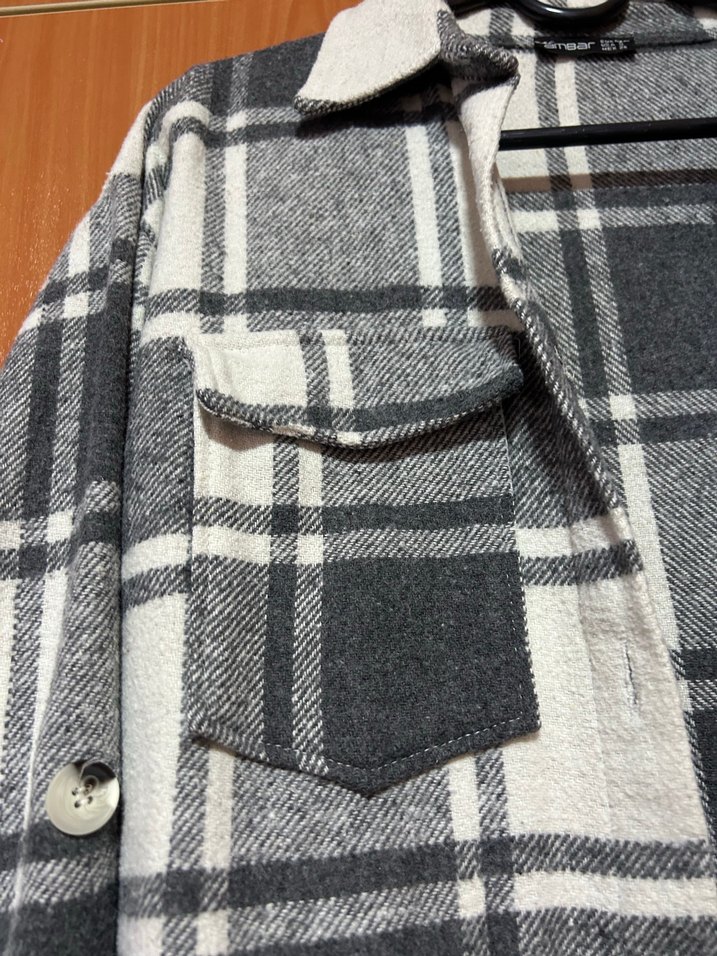 Gri Ekoseli Düğmeli Kadın Gömlek - Görsel 2