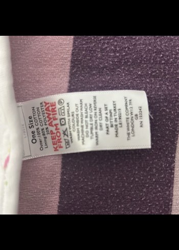 Beyaz Çiçek Desenli Bebek Önlüğü - Görsel 3