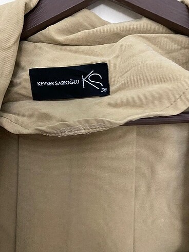 Trenchcoat Kevser Sarıoğlu - Görsel 4
