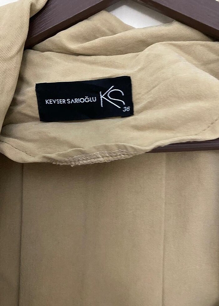 Trenchcoat Kevser Sarıoğlu - Görsel 4