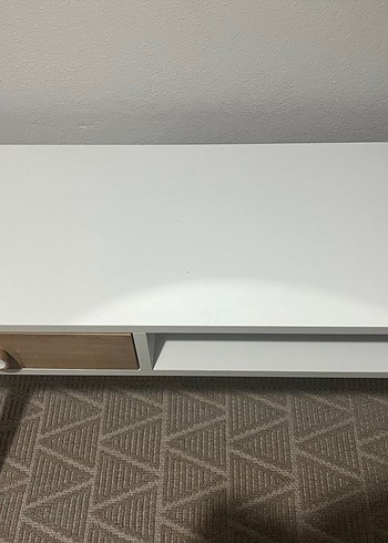 Dresuar Beyaz ve Ahşap Ayaklı Dekoratif Raf - Görsel 2