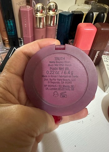 Beden Rare Beauty Truth Allık