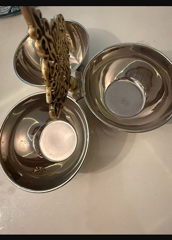 Altın Renkli Parlak Metal 3 Bölmeli Servis Tabağı 
Osmanlı çerez - Görsel 2