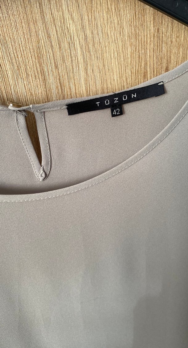 Bej Kadın Uzun Kollu Sade Bluz - Görsel 2