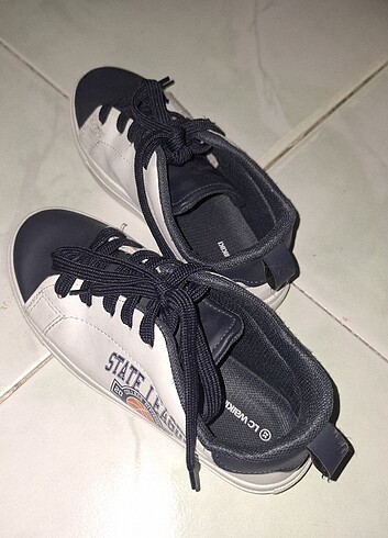 LC Waikiki Çocuk ayakkabı