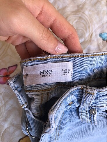32 Beden mavi Renk Mango jean