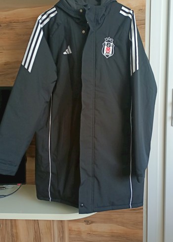 Adidas Besiktas Siyah Kapusonlu Parka