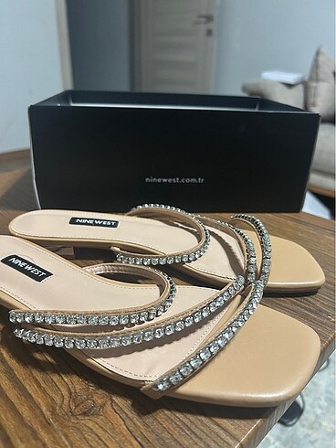 Nine west terlik