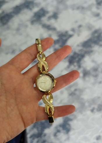Zincir Detaylı Altın Kadın Kol Saati - Görsel 4