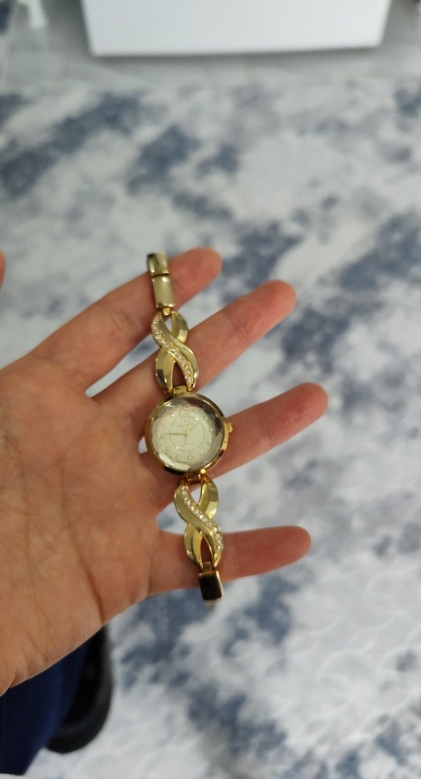 Zincir Detaylı Altın Kadın Kol Saati - Görsel 4