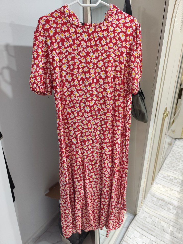 V Yaka Kısa Kollu Çiçekli Uzun Elbise - Görsel 3