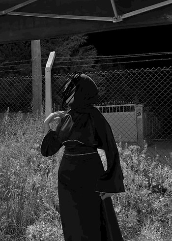 Uzun Kollu Parlak siyah  Kadın Abiye Elbise - Görsel 5