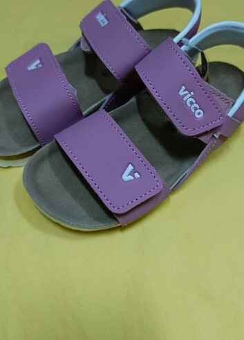 Vicco kız çocuk sandalet etiketli