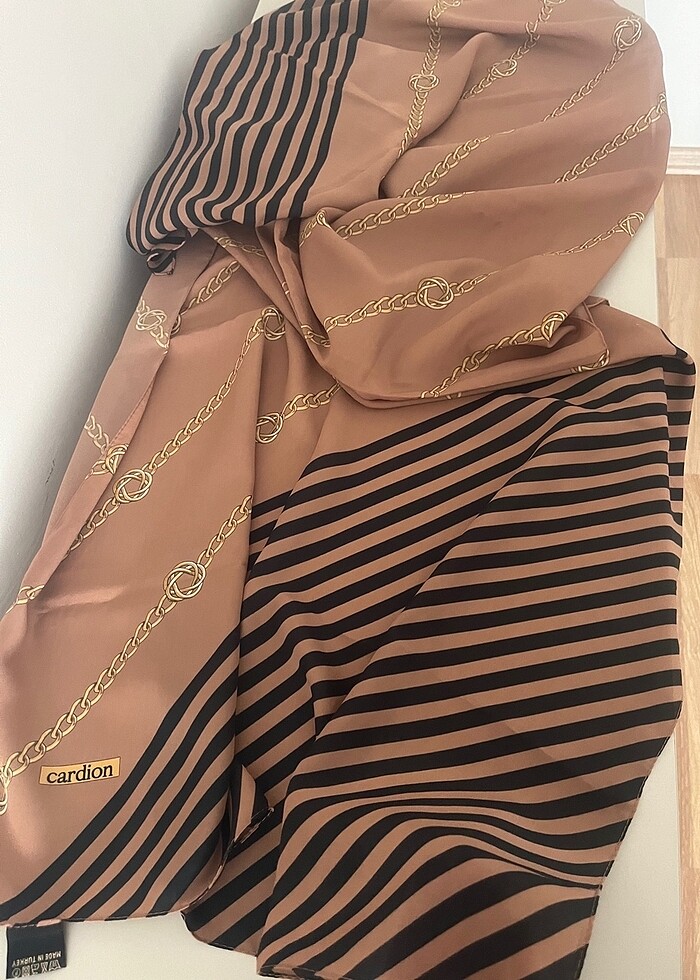 Desenli şal - Görsel 2