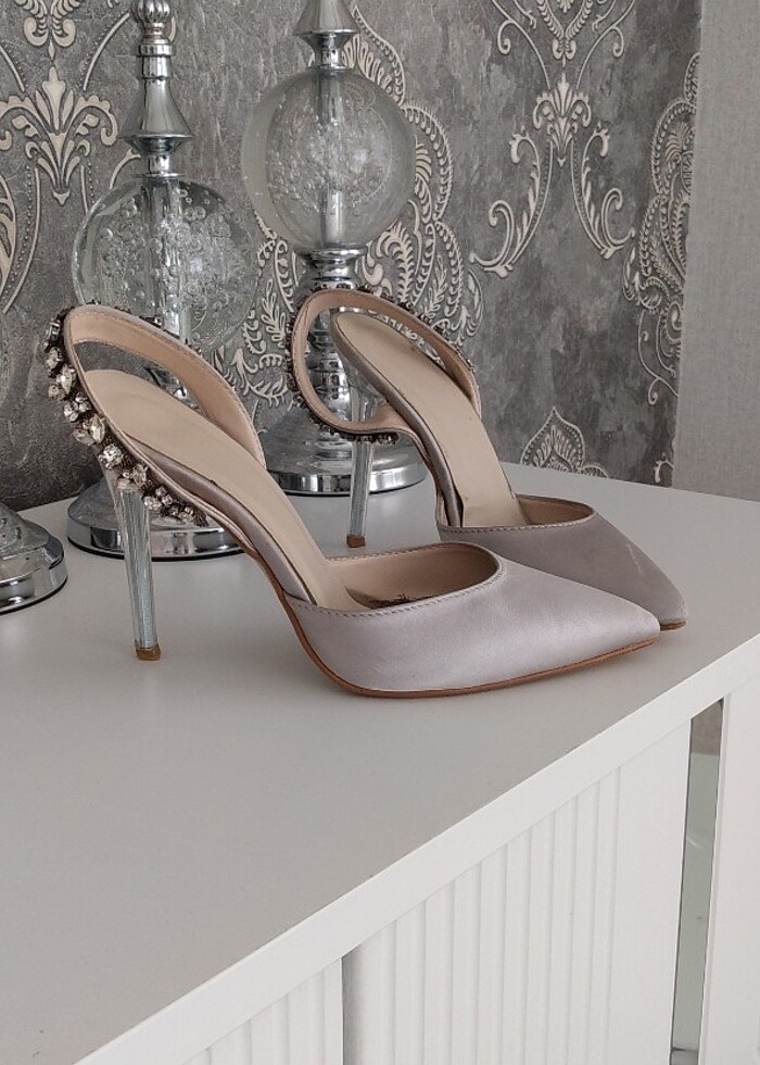 Laminta merry topuklu saten ayakkabı  - Görsel 3