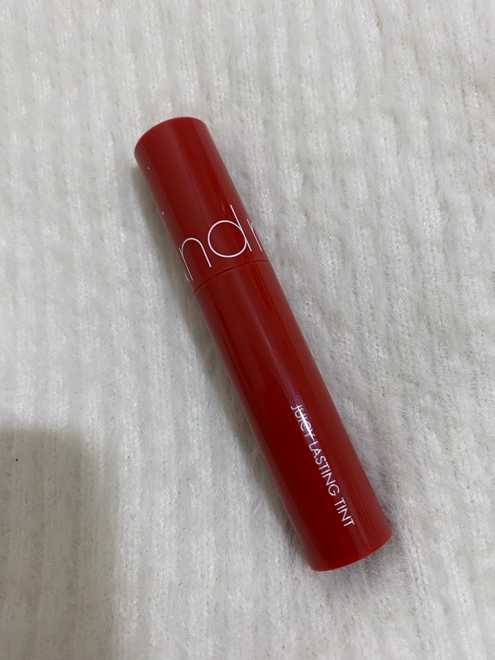 Rom&nd Juicy Lasting Tint No7 Jujube Kırmızı Parlak Ruj - Görsel 4