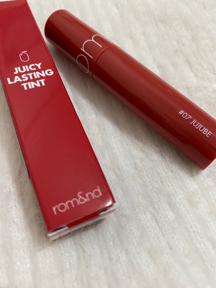 Rom&nd Juicy Lasting Tint No7 Jujube Kırmızı Parlak Ruj - Görsel 2