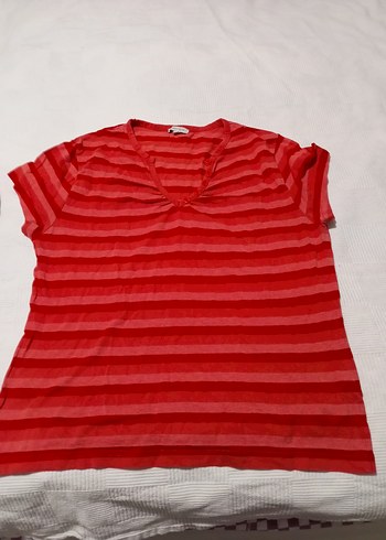 Kırmızı V Yaka Kısa Kollu Kadın Tişört - Görsel 2