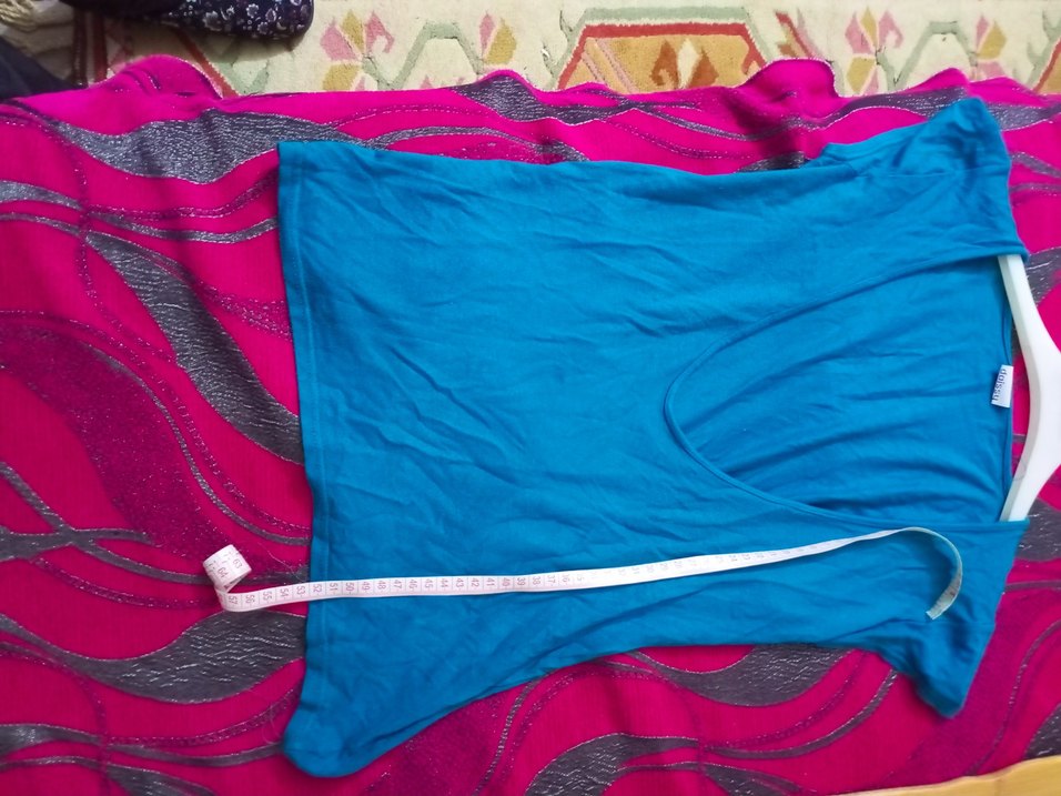 Kadın daissy  Yeşil V Yaka Tişört - Görsel 4