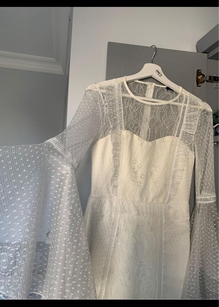 Beyaz Elbise - Görsel 2