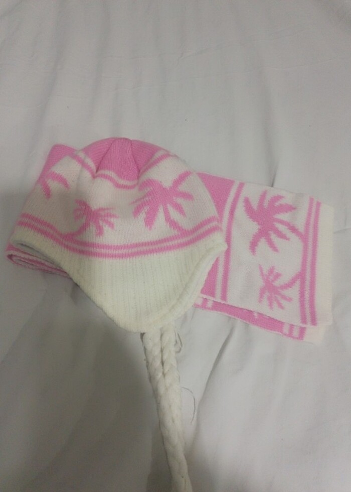 Kız çocuk atkı bere 1yaştan 4 yaşa kadar olur  - Görsel 2