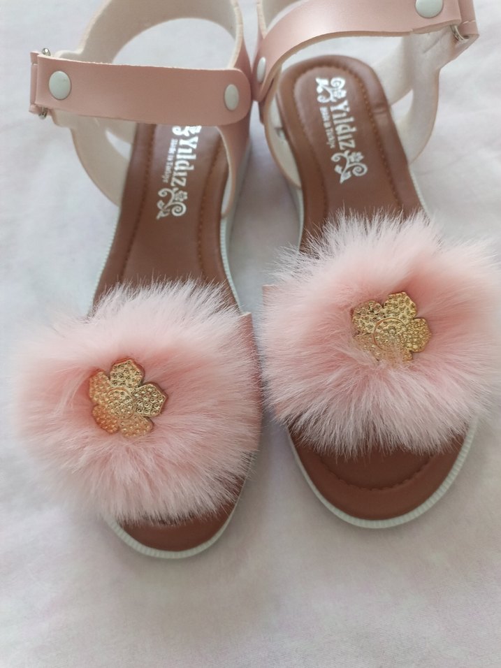 Pembe Tüylü Kız Çocuk Sandalet - Görsel 2