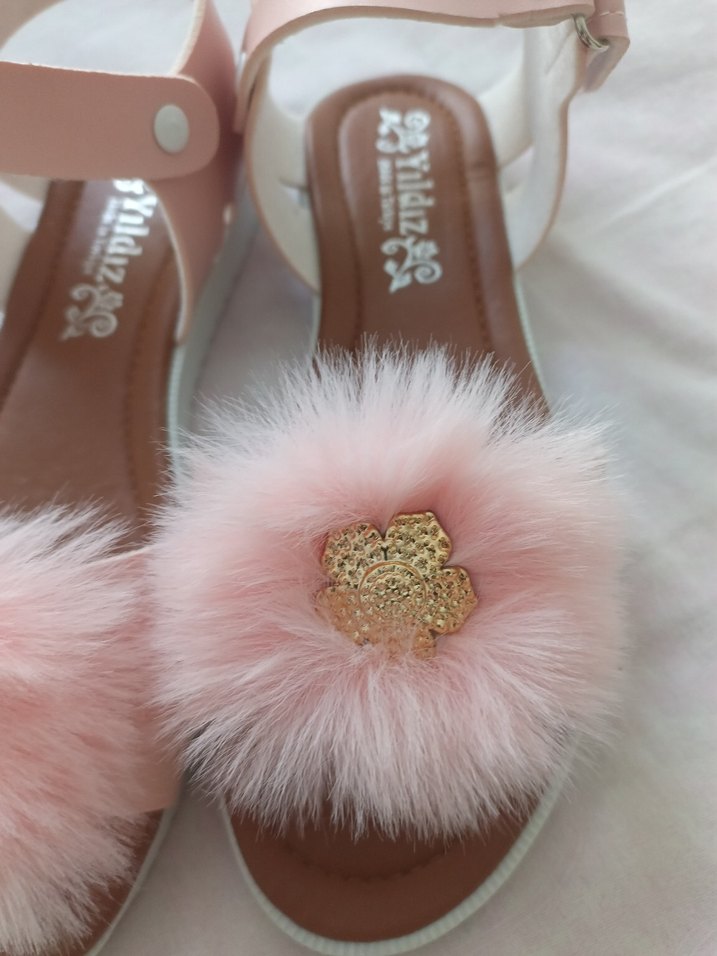 Pembe Tüylü Kız Çocuk Sandalet - Görsel 4