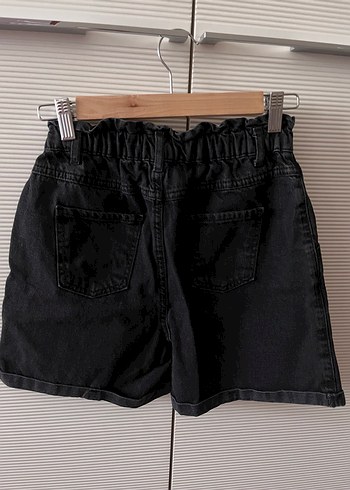 LC Waikiki Kız Çocuk Siyah Bol Kesim Denim Şort