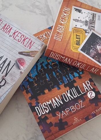 Düşman okullar