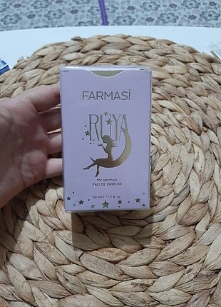 Farmasi Ruya parfum