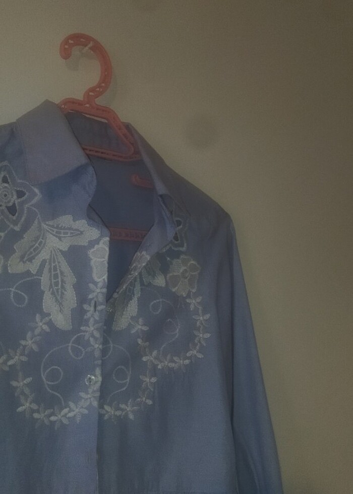 İşlemeli gömlek  - Görsel 2