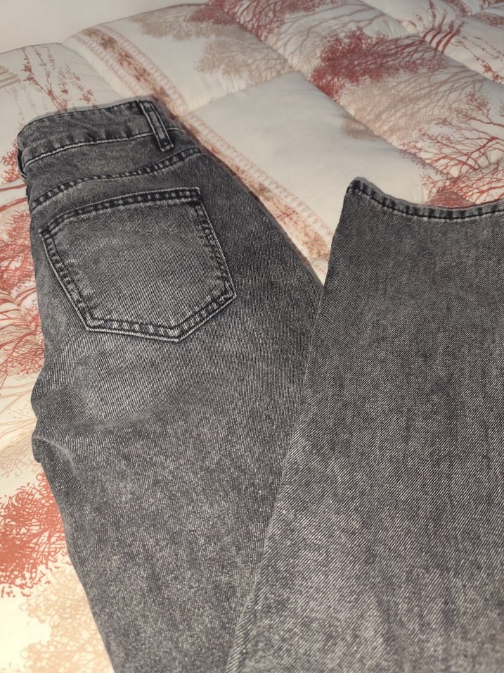 Gri Denim Düğmeli Kadın Bol Kesim Jean - Görsel 3