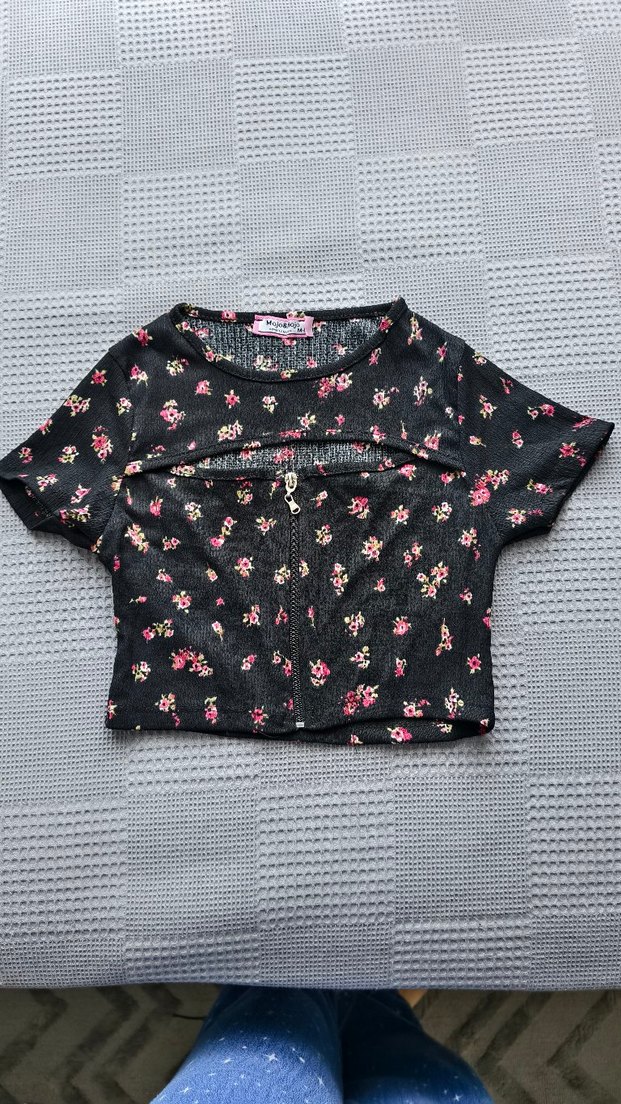 Önden Dekolte ve Fermuarlı Crop/ Büstiyer - Görsel 3