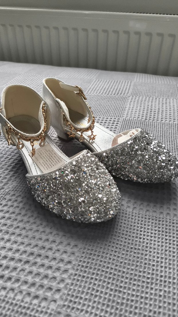 Charmlı Pullu Topuklu Kız Çocuk Ayakkabısı - Görsel 3