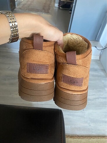 Ugg UGG Platform Bot