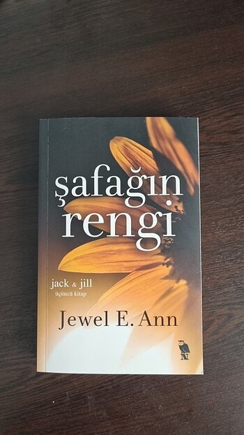 Şafağın rengi ,Jewel E. ANN