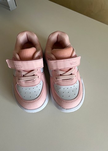 Kız Çocuk Pudra Pembe Cırtlı Spor Ayakkabı