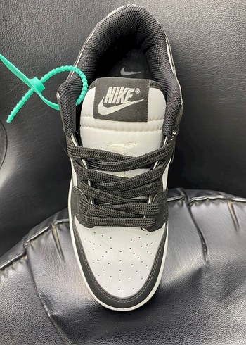 36 Beden beyaz Renk Nike Siyah Beyaz Laced Sneakers