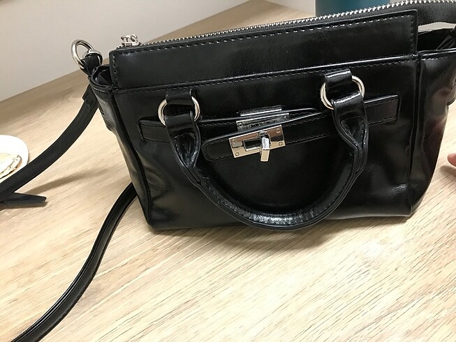Beden stradivarius canta